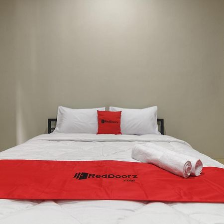 Reddoorz Near Puri Indah Mall จาการ์ตา ภายนอก รูปภาพ